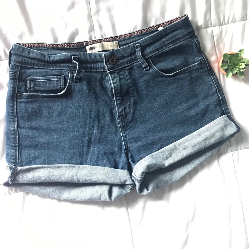 Levis shorts 💓